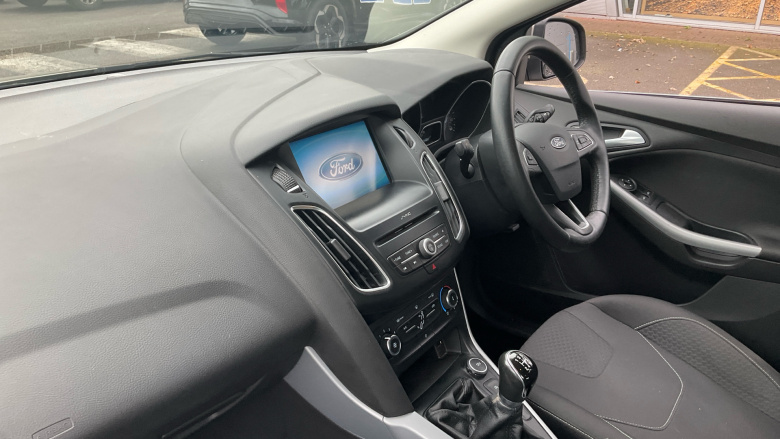 Ford Focus 1.0 EcoBoost Zetec 5dr Petrol Hatchback